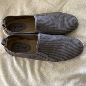 Comfy sneakers by euro soft, slip on